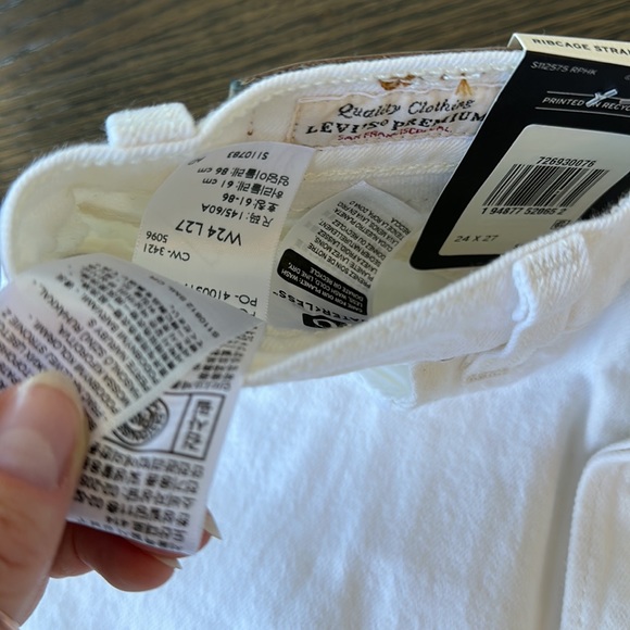 Levi’s Ribcage Straight Ankle Color Over Cloud - white NWT size 24 - Picture 10 of 12